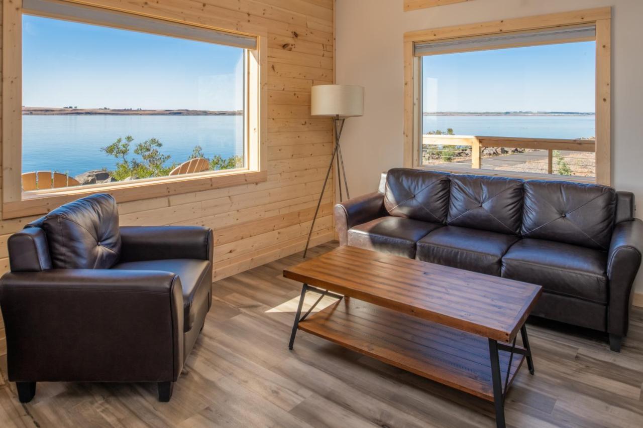 River Lodge And Cabins Boardman Bagian luar foto