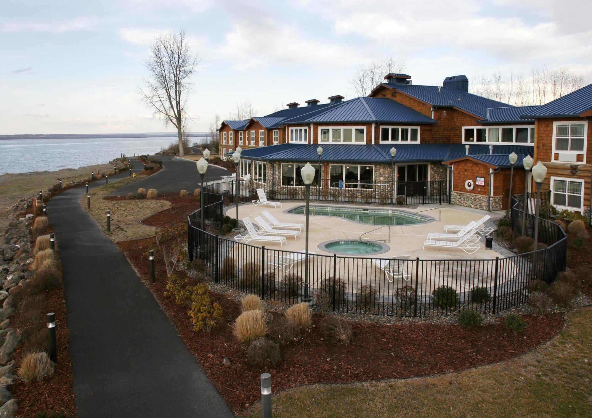 River Lodge And Cabins Boardman Bagian luar foto